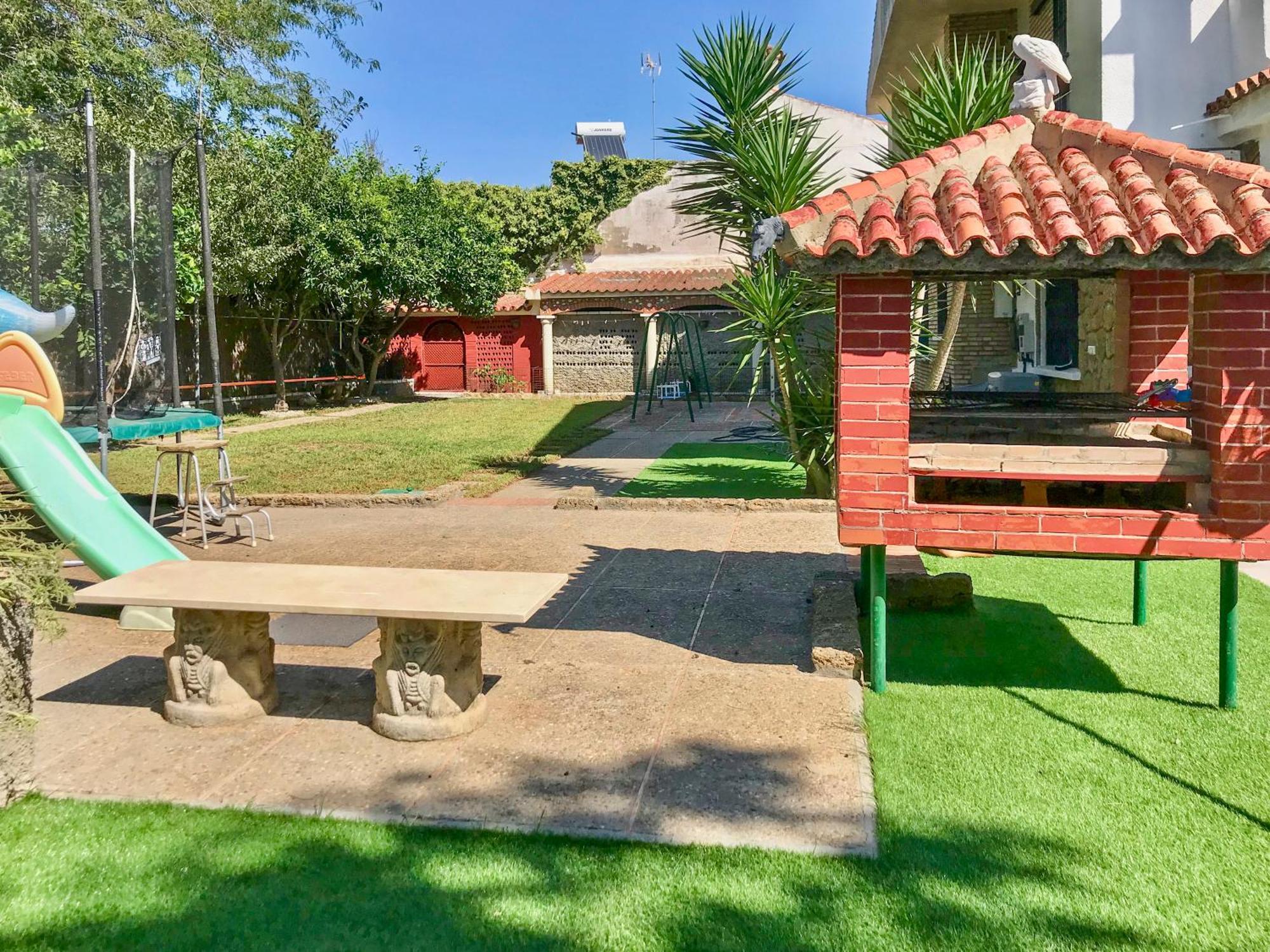 Villa Alamos Jerez I Piscina Salada Climatizada I Bbq I Jardines I 850M2 เฮเรซ เด ลาฟรอนเตรา ภายนอก รูปภาพ
