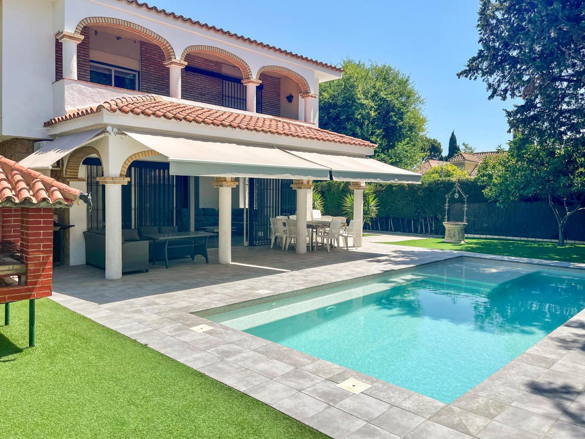 Villa Alamos Jerez I Piscina Salada Climatizada I Bbq I Jardines I 850M2 เฮเรซ เด ลาฟรอนเตรา ภายนอก รูปภาพ